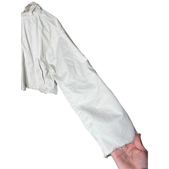 BDG Cropped Raw Hem Cut Off Lightweight Jacket Size M - Picture 3 of 10